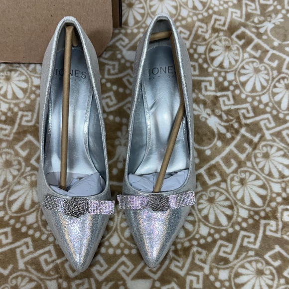 Jones New York Shoes - Jones New York Bennami Bow Dress pumps NWT